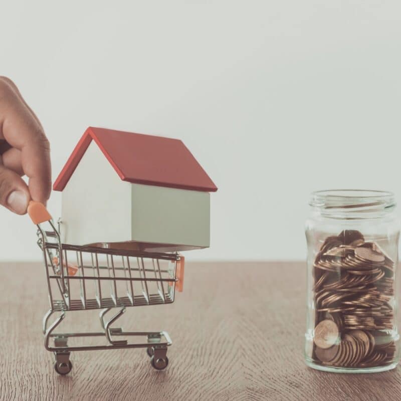 Smart Ways to Budget and Save Money for a House