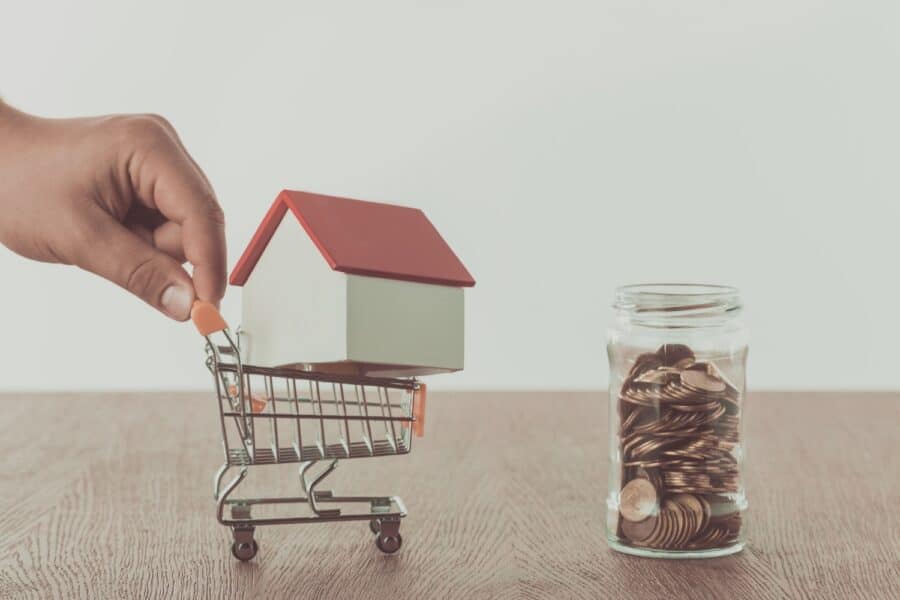Smart Ways to Budget and Save Money for a House