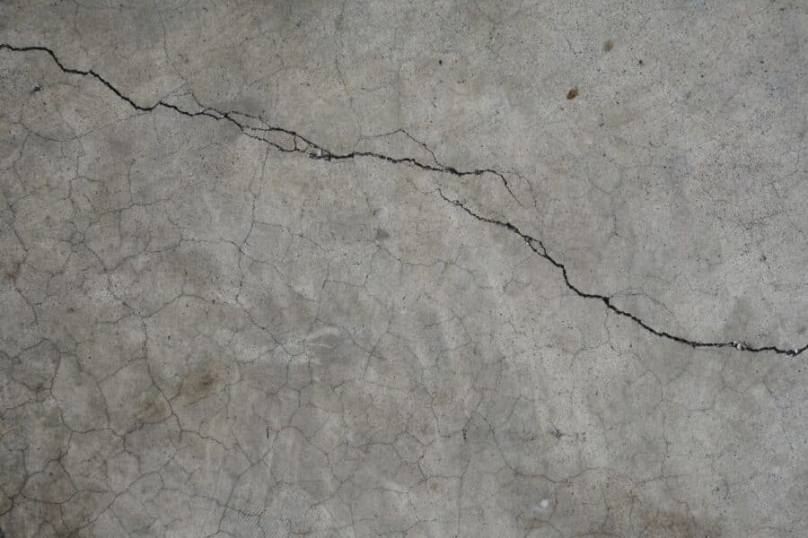 horizontal foundation cracks